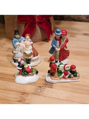 Vintage Holiday Christmas Village people